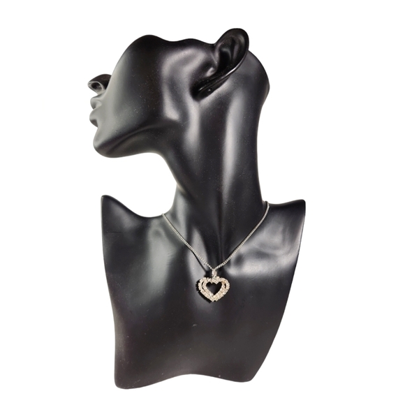 Jewelry - Intertwined Rhinestone Hearts Necklace